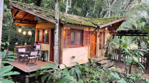 Eco Bangalô com rio no quintal e praia na CASA ALMA, Bertioga